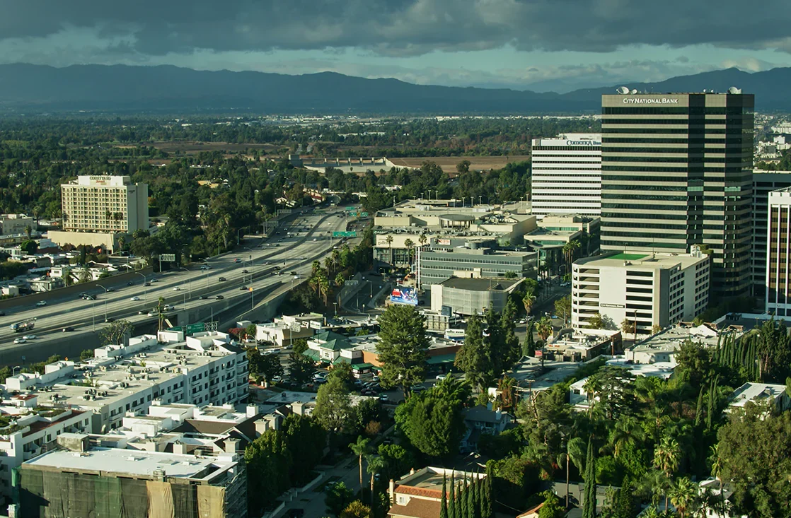 live-in-sherman-oaks-10